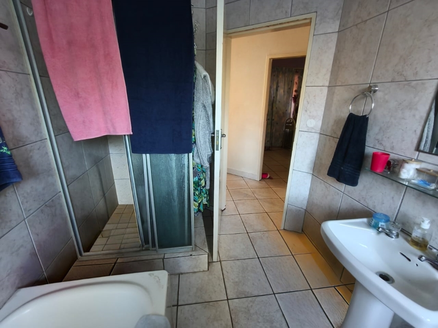 4 Bedroom Property for Sale in Oos Einde North West